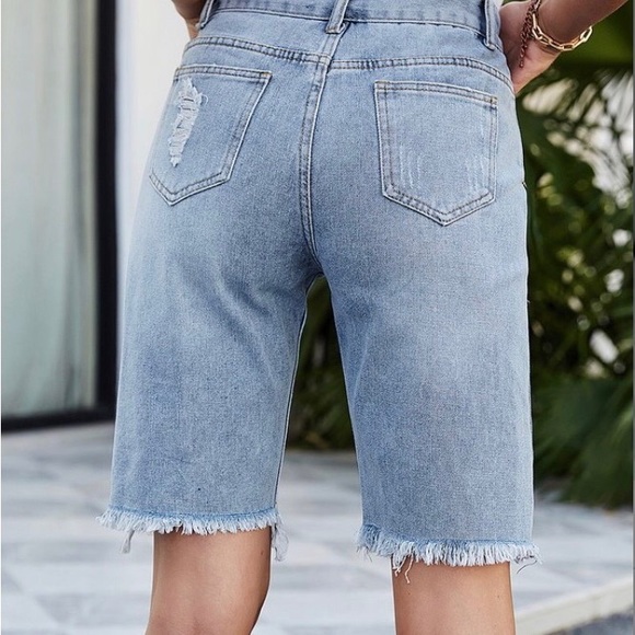 Jeans, Bermuda cut, ripped denim, shorts - Picture 2 of 4